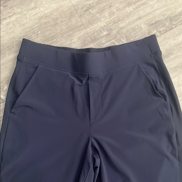 Athleta Navy Brooklyn Pants Size 10 Women's - Picture 9 of 13